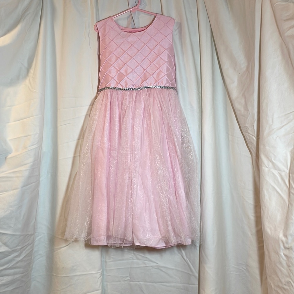 Marmellata, size 10, pink with silver braided band around the middle